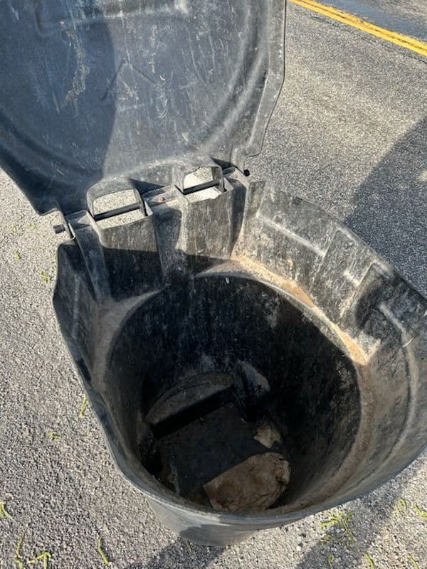 Transform Your Dirty Bins with High Flo Power Wash image