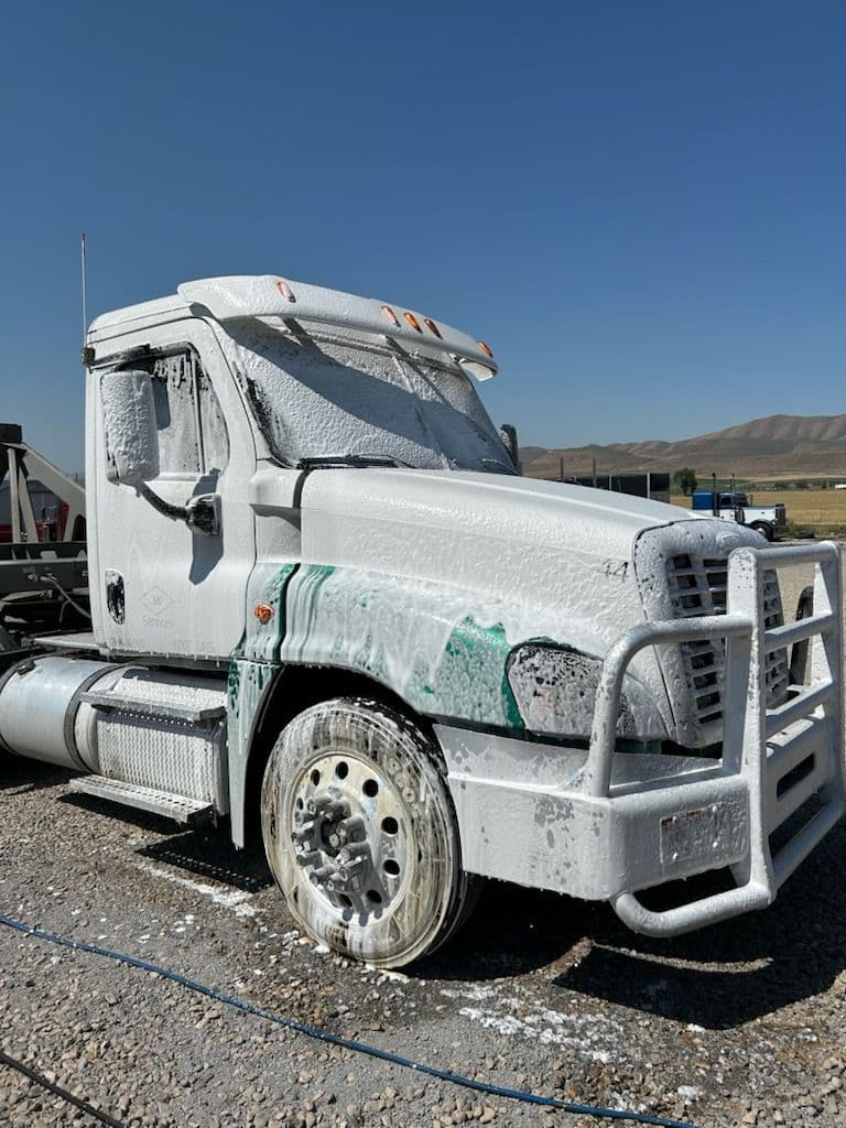 Transformative Mobile Truck Wash in Utah image